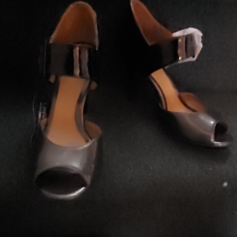 Shoes - Picture 3 of 3